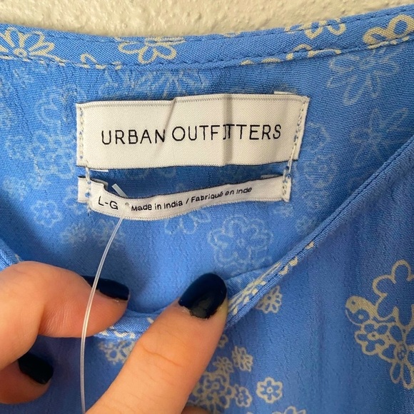 NWT Urban Outfitters Dress Size Large - Picture 4 of 6